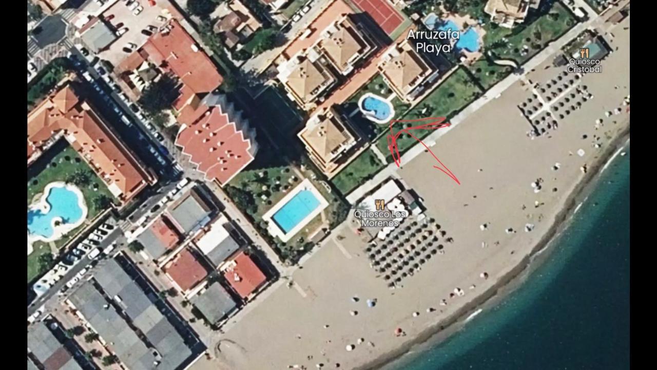 Beachfront Apartment In Ла-Кала-де-Михас Экстерьер фото
